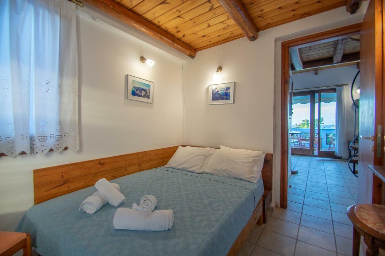 Bella Mare Tsilivi Villas